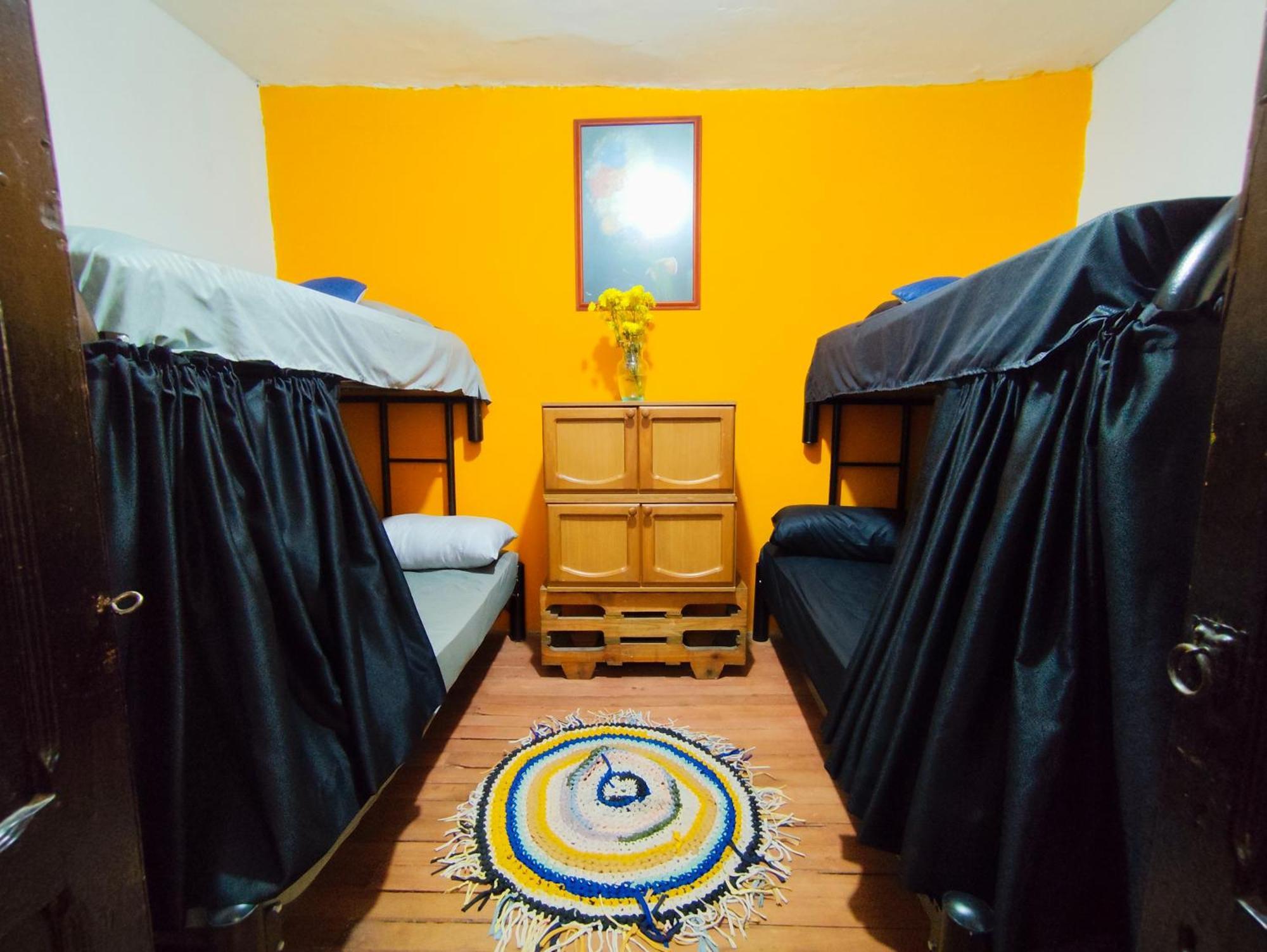 Mico Loco Casa Hostal بوغوتا المظهر الخارجي الصورة